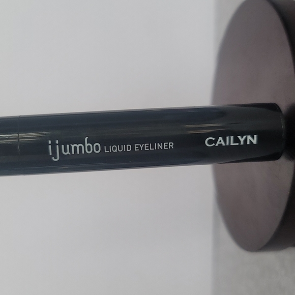 CAILYN I-Jumbo Liquid Eyeliner - Picture 1 of 4